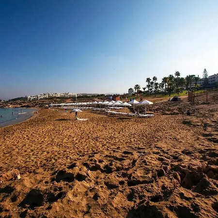 Apartment Regina Gardens Lovely