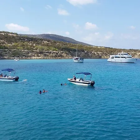 Regina Gardens Lovely Paphos