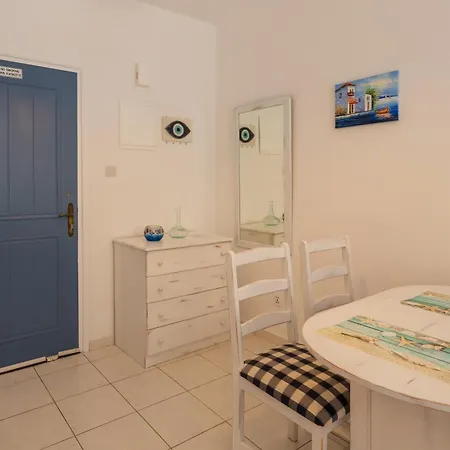 Regina Gardens Lovely