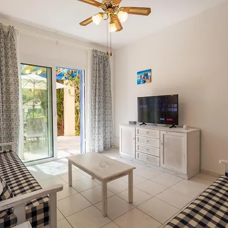 Regina Gardens Lovely