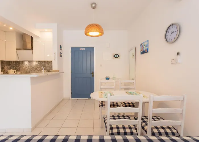 Regina Gardens Lovely パ フォス