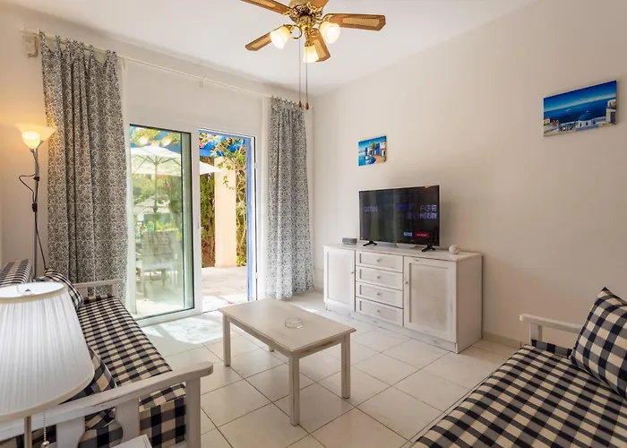 Regina Gardens Lovely