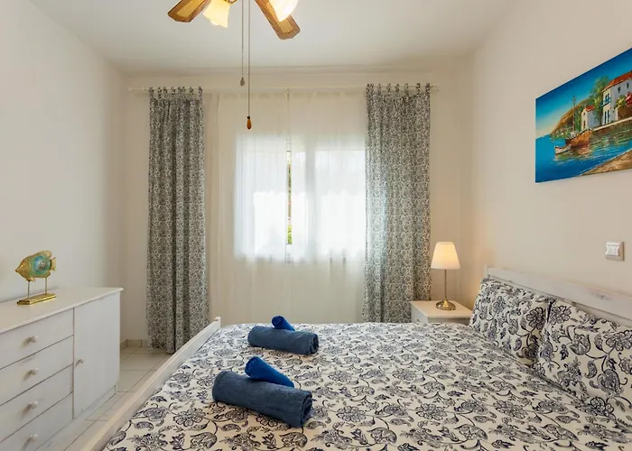 Regina Gardens Lovely