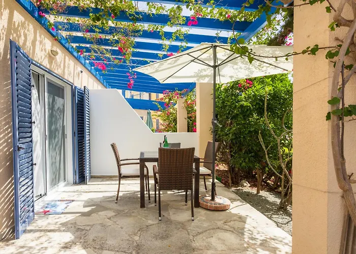 Regina Gardens Lovely