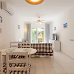 Apartmán Regina Gardens Lovely
